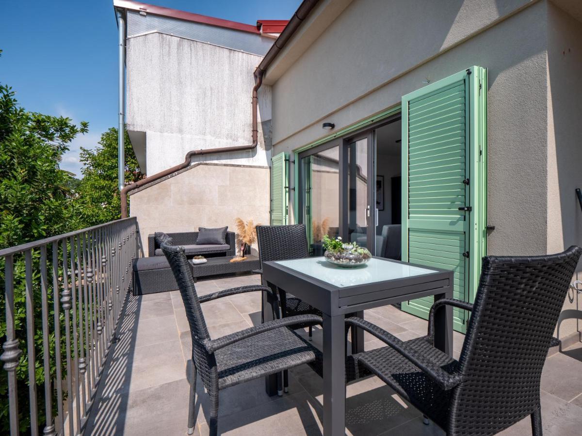 Sunny Side Malinska Apartamento Exterior foto