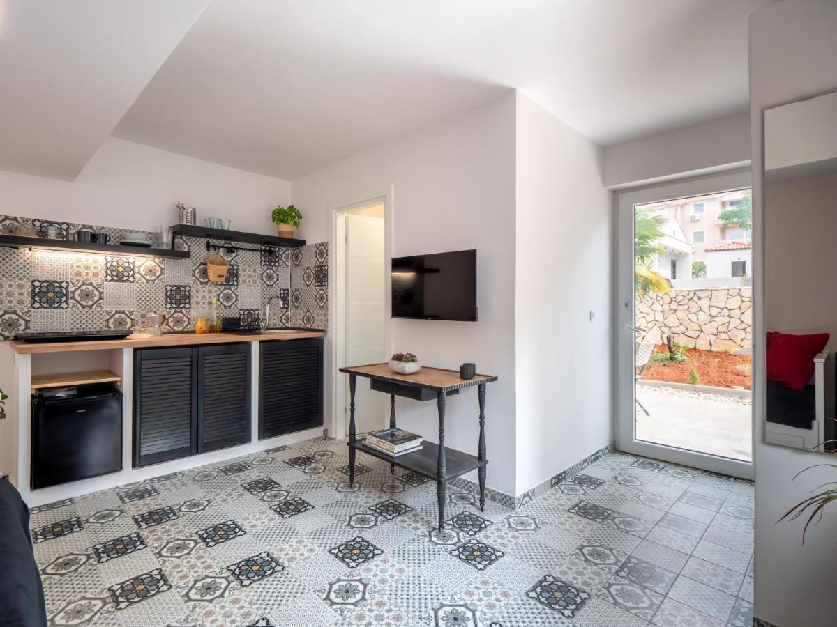Sunny Side Malinska Apartamento Exterior foto
